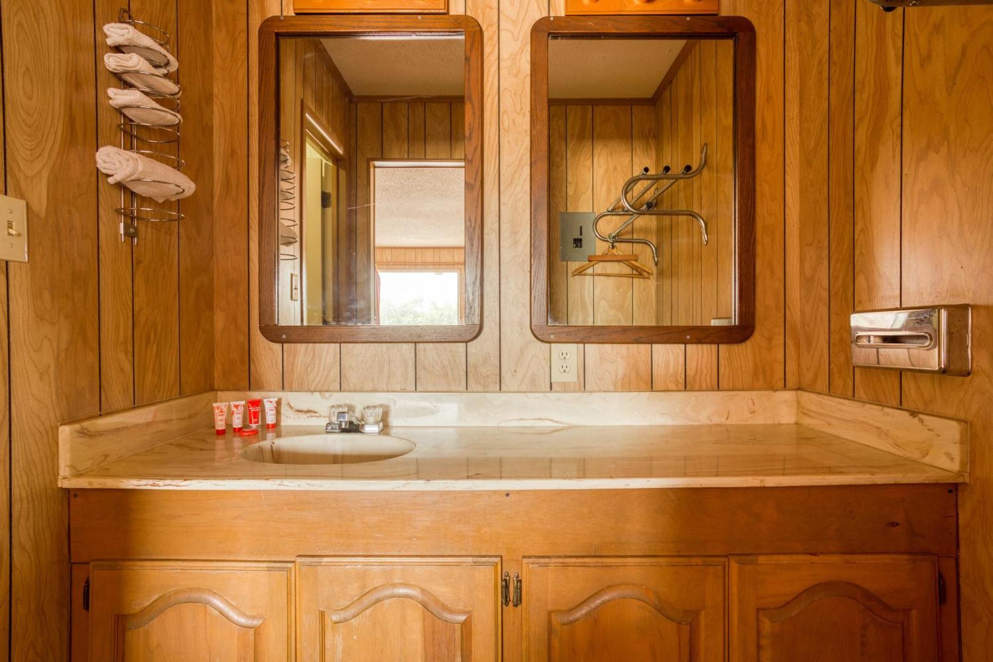 Oyo Hotel Breckenridge Tx Hubbard Creek Lake Екстериор снимка