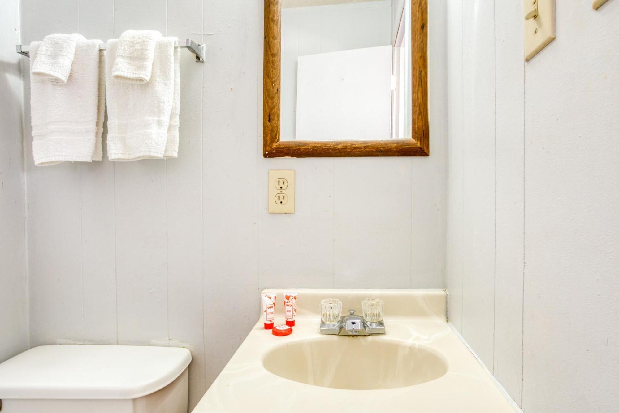 Oyo Hotel Breckenridge Tx Hubbard Creek Lake Екстериор снимка